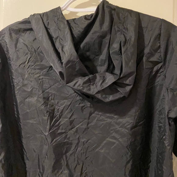 Brandy Melville rain jacket - Picture 5 of 5